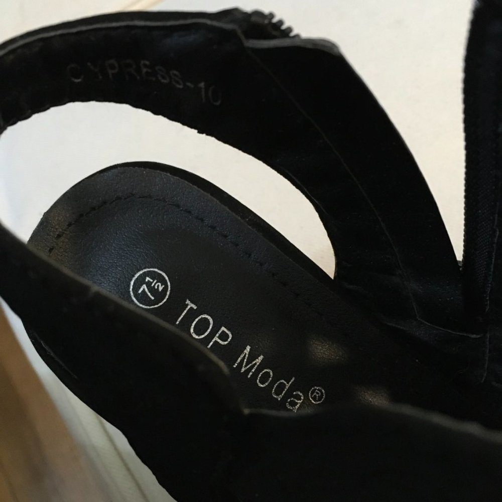 Top Moda Black Block Heel Peep Toe size 7.5 - Picture 4 of 5